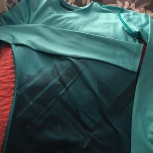 Long sleeve workout top